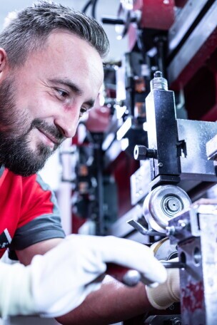 Mitarbeiter Werkstatt / Fachbereich Elektrik-Mechatronik (m|w|d), 1. Bild